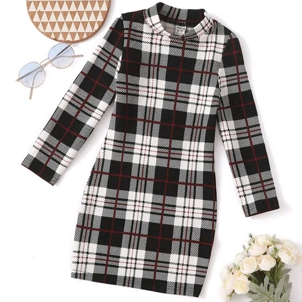 *NWOT* Girl's Plaid Print Mock Neck Dress Size 6